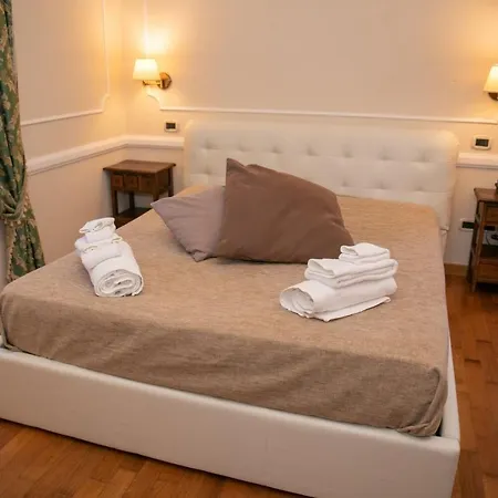 ホテル Eliceto & 4*