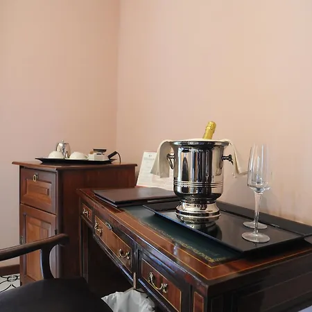 Eliceto & ホテル 4*